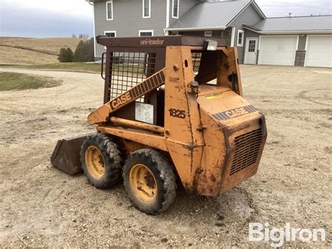 case 1824 skid steer|case 1825 years made.